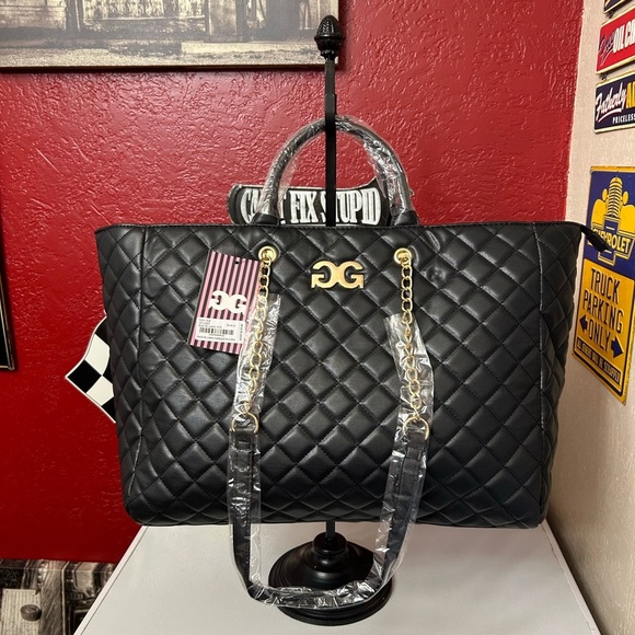 Gilda ParisElegant Black Quilted Tote Bag with Gold Accents - Picture 1 of 11
